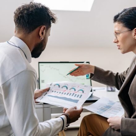성과 측정 대시보드, 보고서에 숫자를 “예쁘게” 넣기보다 먼저 정리할 데이터 우선순위